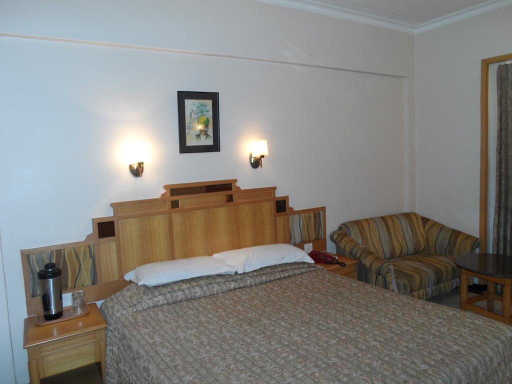 Hotel Kalyan Residency Tirupati Exterior photo
