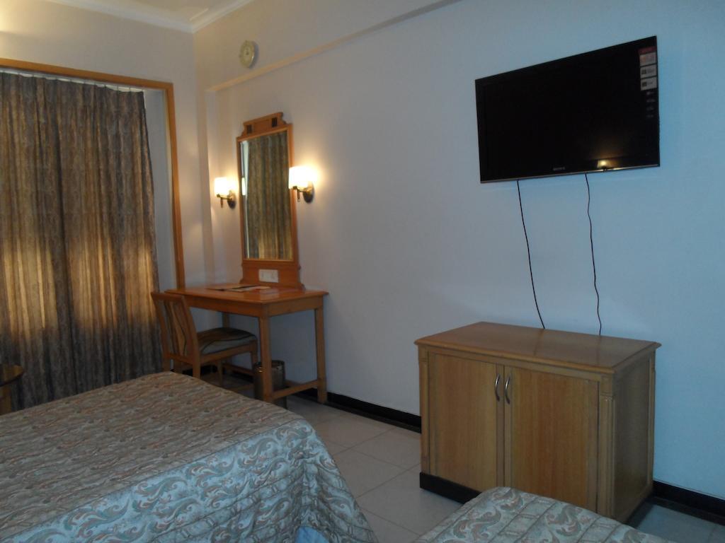 Hotel Kalyan Residency Tirupati Room photo